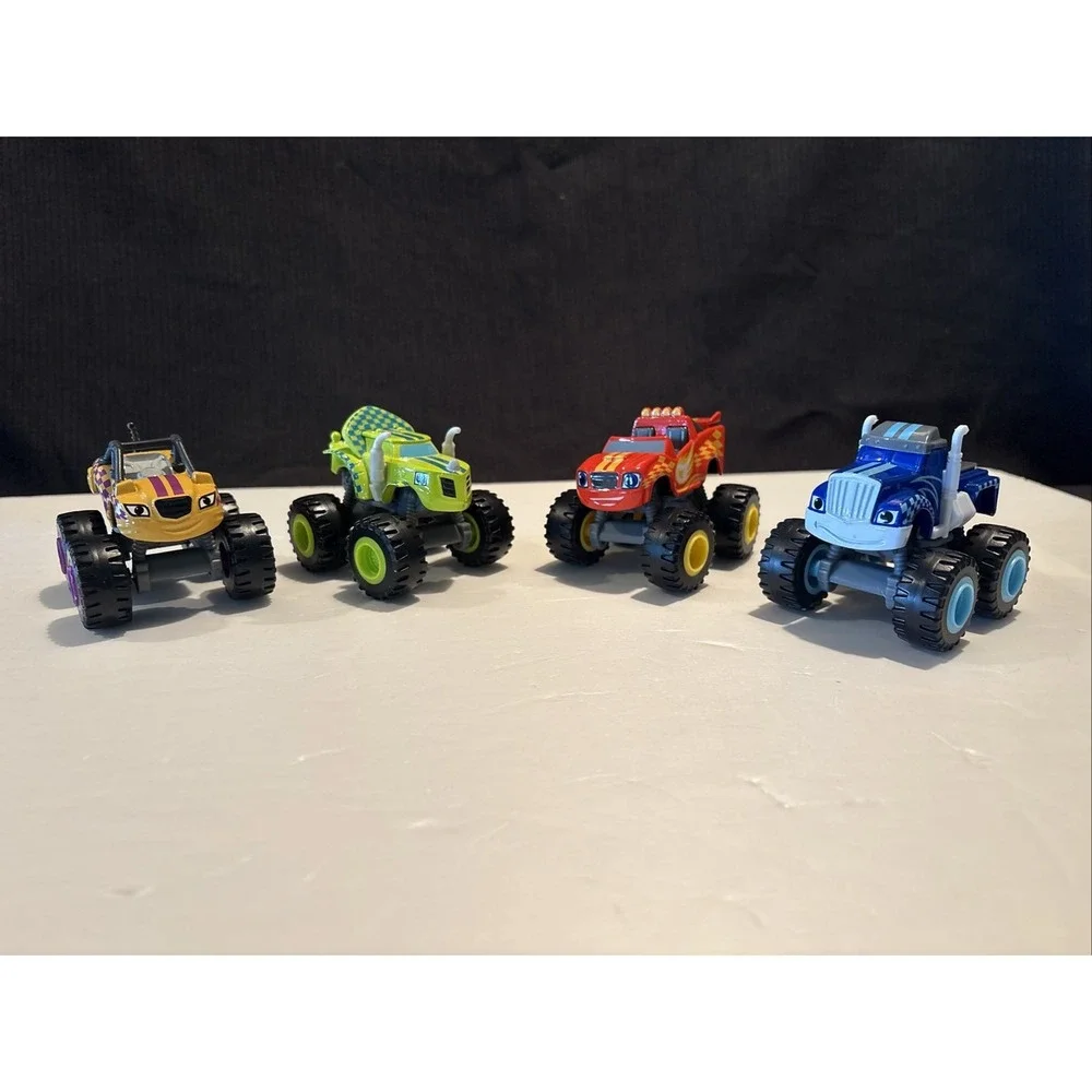 Blaze and the Monster Machines Racing Flag Blaze,Crusher, Zeg Die Cast-Lot of 4